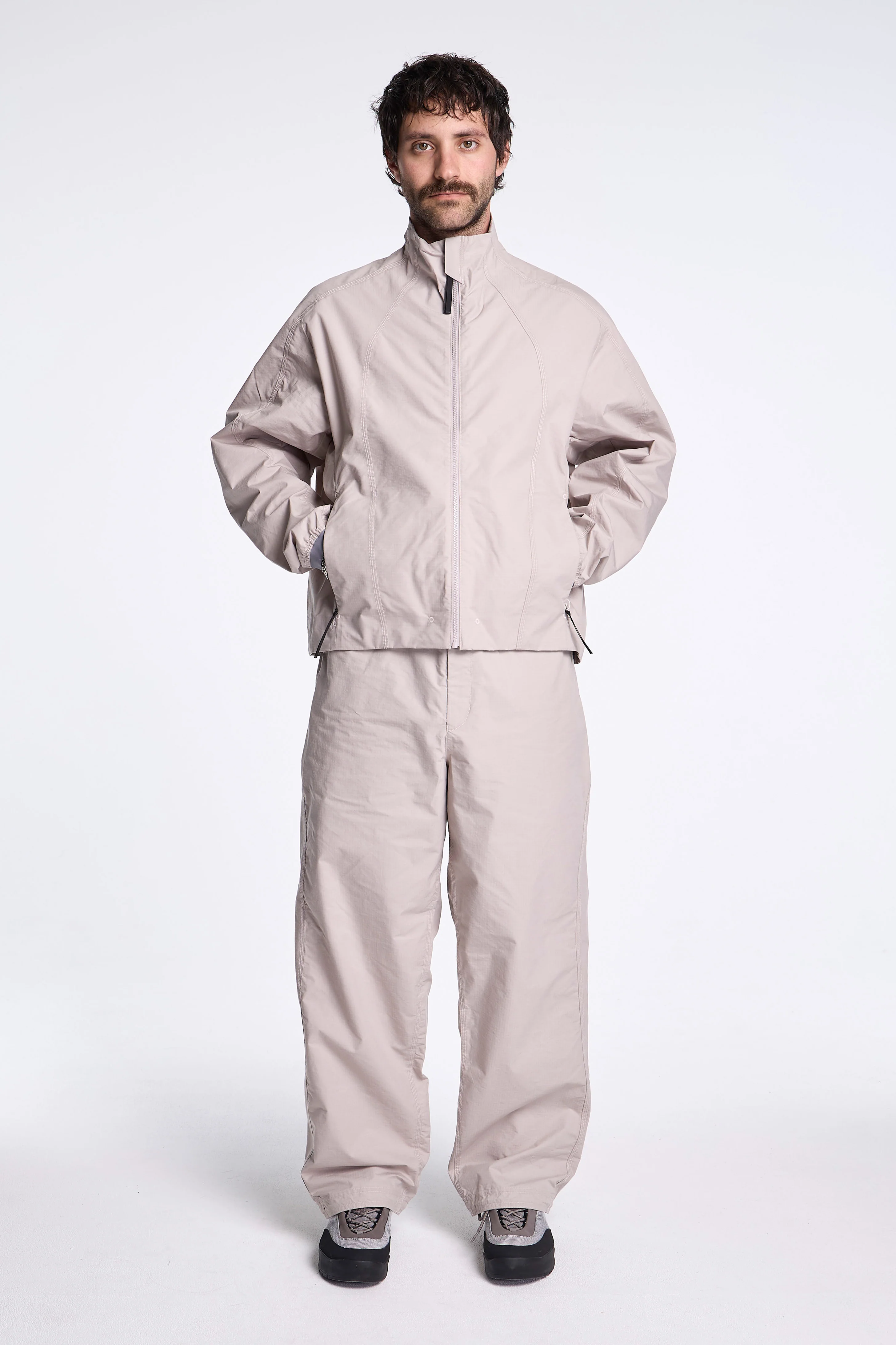 Parachute Seed Rip-stop Jacket Grayish Beige - Image 6