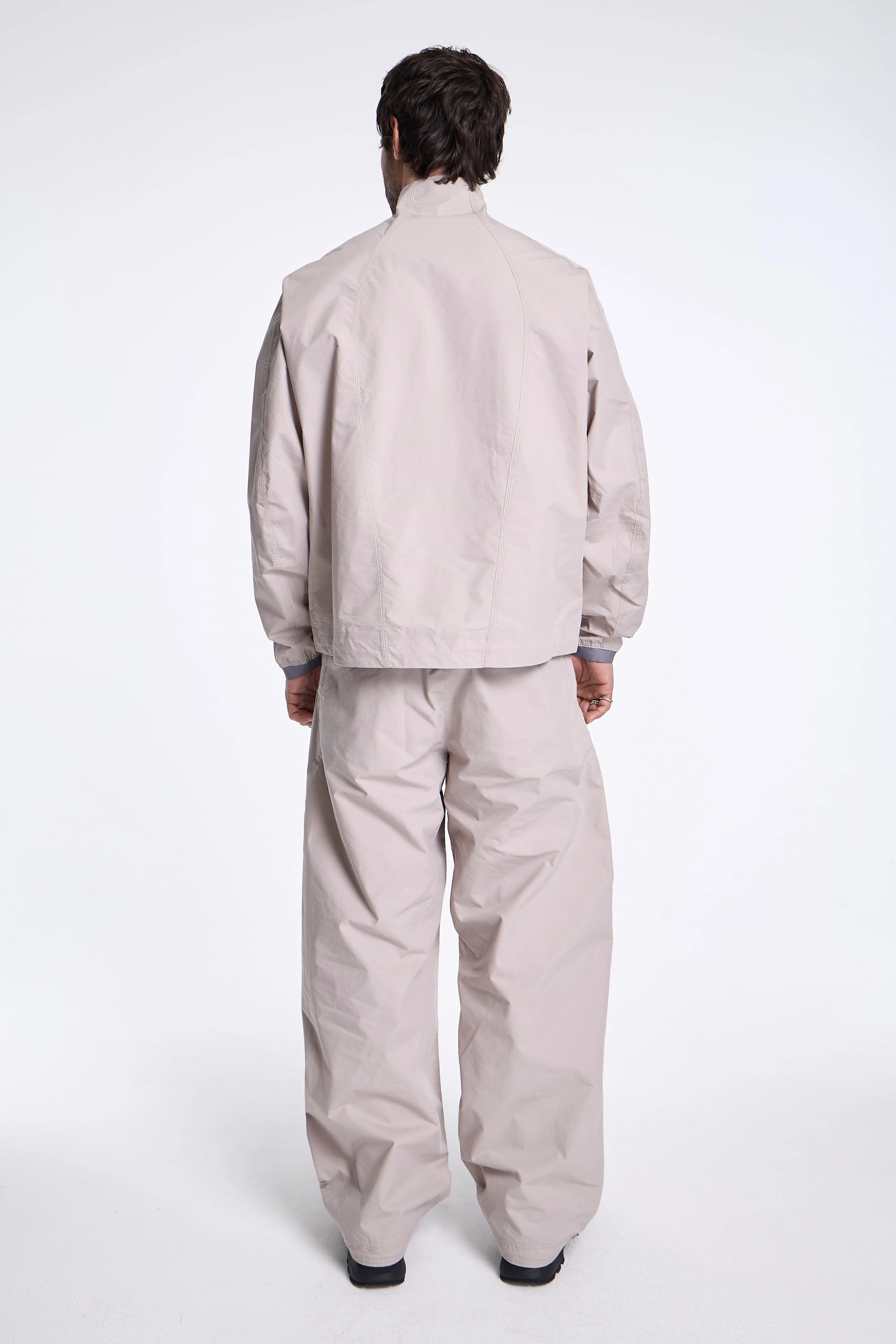 Parachute Seed Rip-stop Jacket Grayish Beige - Image 7